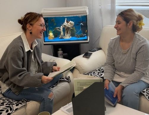 Birthe und Devrija Gespräch